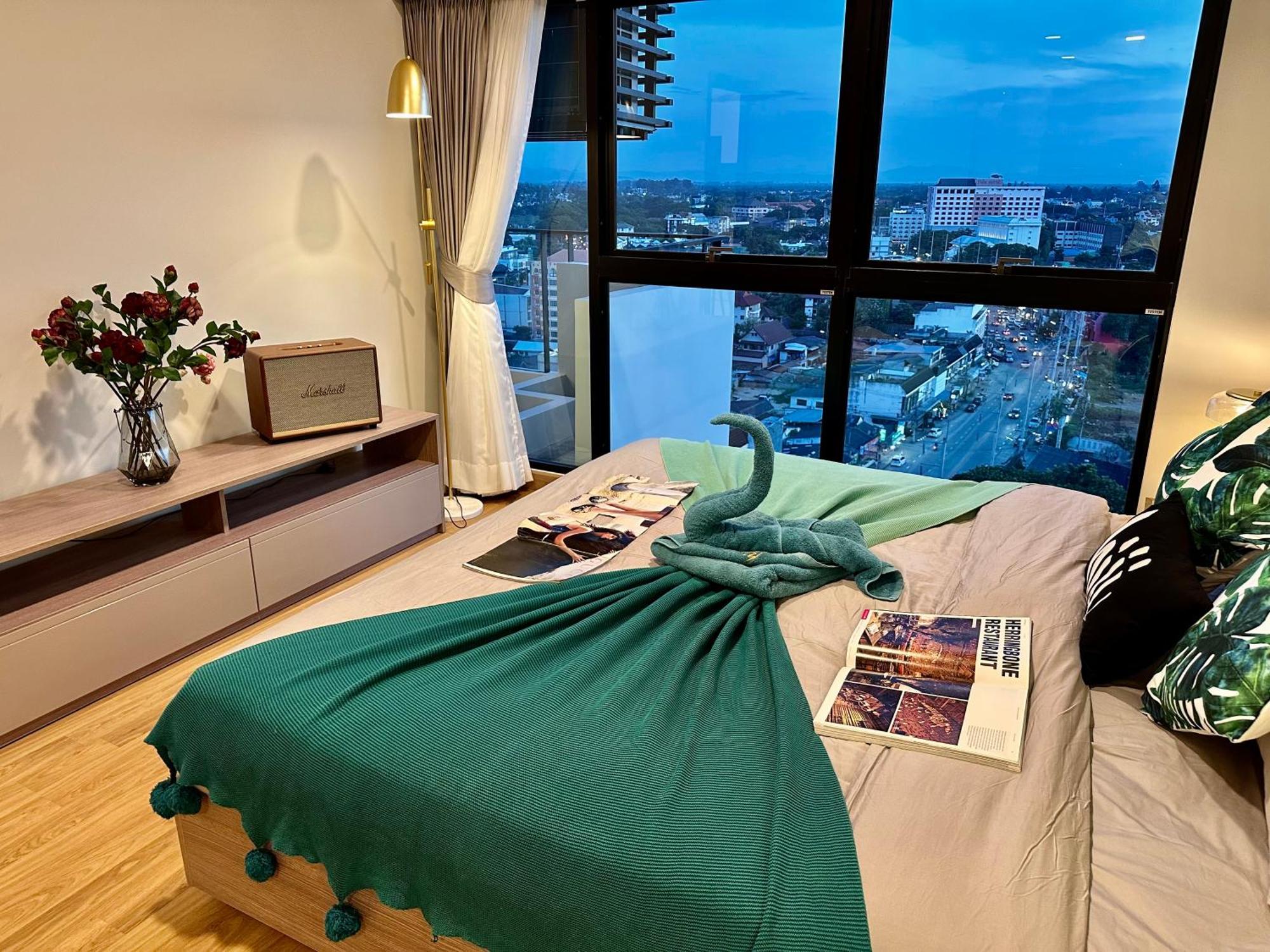 Astra Sky River Paronama Pool Luxury Changklan Pangsapuri
